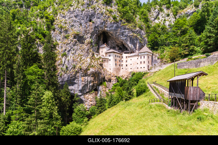 Predjama castle is a unique cave what built in a cave entrance.-stock-foto