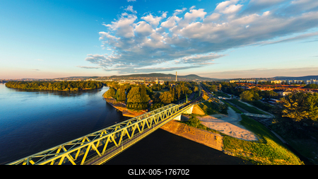 Northern connecting bridge in Obuda district Budapest Hungary.-stock-foto