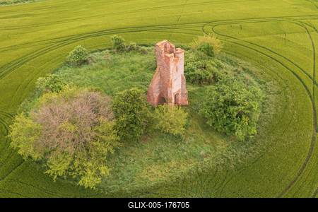 Somoly ruin church in Regoly Hungary-stock-foto