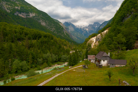 Traditional house in soca valley Slovenia-stock-foto