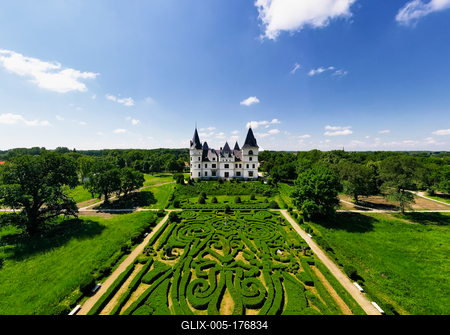 Andrassy castle in Toszadob Hungary-stock-foto