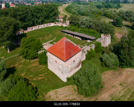 Fort of Onod town in Hungary-stock-foto