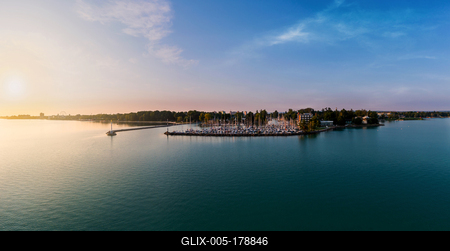 Harbor of Siofok in Hungary-stock-foto