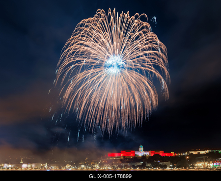 Giant firework in Budapest-stock-foto