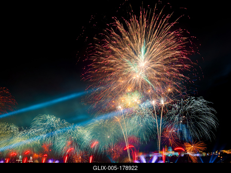 Giant firework in Budapest-stock-foto