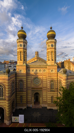 Budapest, Hungary. Dohany street Synagogue aerial view. This is an Jewish memorial center also known as the Great Synagogue or Tabakgasse Synagogue. It is the largest synagogue in Europe-stock-foto
