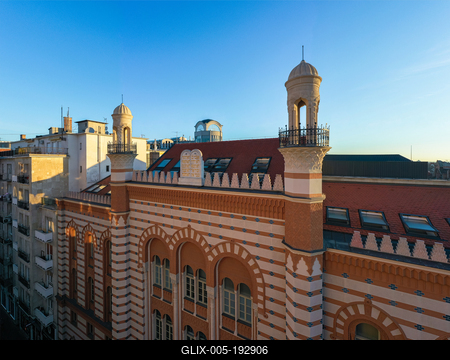 Rumbach sebestyen Street Synagogue aerial view. Near by   the famous Dohany street synagogue. amazing renewef space. Built in 1870-73. designed the architect Otto Wagner.-stock-foto