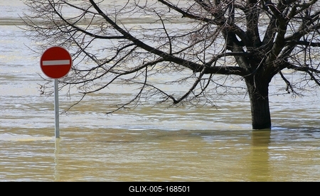 flood-stock-foto