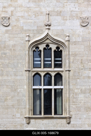 gothic window6-stock-foto