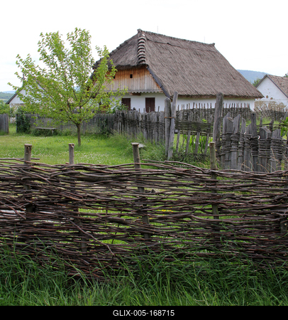 wicker fence_2-stock-foto