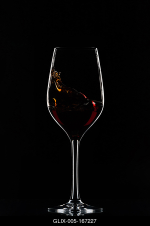 Red wine in glass-stock-foto