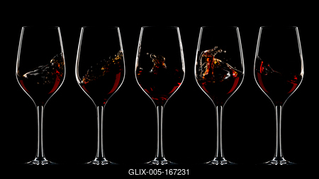 Red wine in glasses-stock-foto