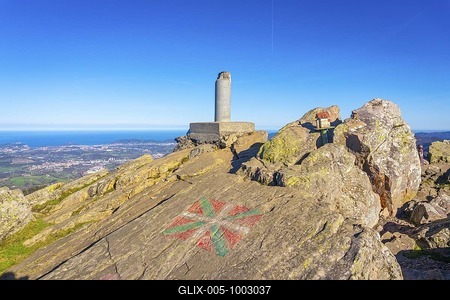 Procious summit of Mount Adarra in Urnieta. Gipuzkoa, Basque Country-stock-foto