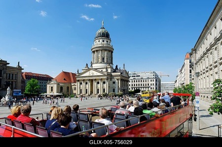 French Cathedral in Gendarmenmarkt square, Berlin, Germany, Europe-stock-foto