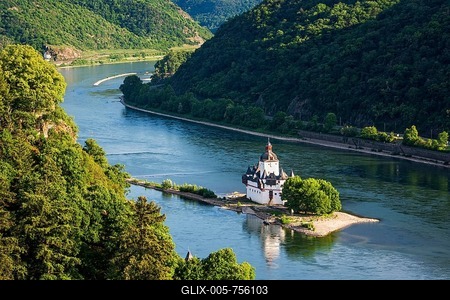 View castle Pfalzgrafenstein in the Rhine, also Pfalz near Kaub, Kaub, Rhineland-Palatinate, Germany-stock-foto