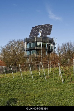 Heliotrop, solar house by architect Rolf Disch, Freiburg, Baden-Wuerttemberg, Germany, Europe-stock-foto