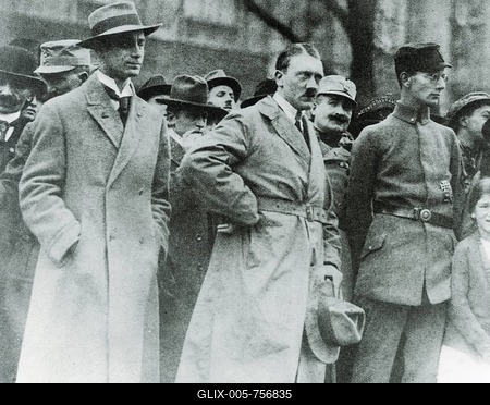 Alfred Rosenberg, Adolf Hitler, Christian Weber and Dr. Weber during the inauguration of a war memorial on November 4th 1923 in Munich, Bavaria, German Reich, Europe, historical photo-stock-foto