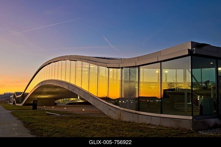 Rolex Learning Center, Swiss Federal Institute of Technology in Lausanne, EPFL, Lausanne, Switzerland-stock-foto