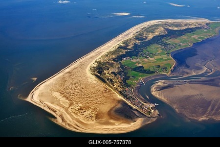 Aerial view, Amrum with Kniepsand, a huge dune belt, the harbour of Wittdün at the front, Amrum, Schleswig-Holstein, Germany-stock-foto