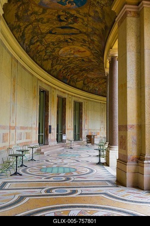 Petit Palais, corridor around the garden, Paris, France-stock-foto