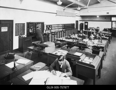 Women and men at work in the open-plan office, 1940s, exact location unknown, Germany-stock-foto