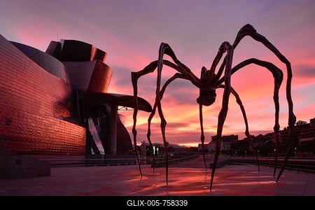 Spider sculpture Maman by Louise Bourgeois, in front of the Guggenheim Museum Bilbao, Bilbao, Basque Country, Biscay Province, Spain-stock-foto