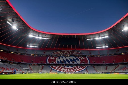 Evening match Allianz Arena, interior, illuminated, logo FC Bayern Munich, blue hour, UEFA Champions League Allianz Arena, Munich, Bavaria, Germany-stock-foto