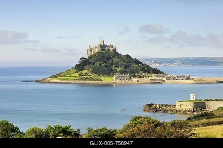 St. Michael's Mount, a tidal island off the town of Marazion, Cornwall, England, UK, Europe-stock-foto