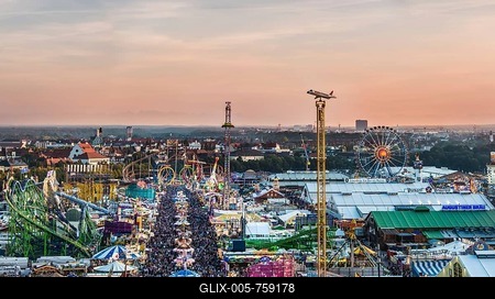 Overlooking the Oktoberfest, Munich, Upper Bavaria, Bavaria, Germany-stock-foto