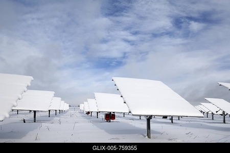 Snow-covered photovoltaic plant, Oberruesselbach, Middle Franconia, Bavaria, Germany, Europe-stock-foto