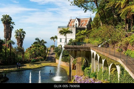 Historic palace, lake and water features in the botanical garden, Monte Palace Tropical Garden, Monte, Madeira Island, Portugal-stock-foto