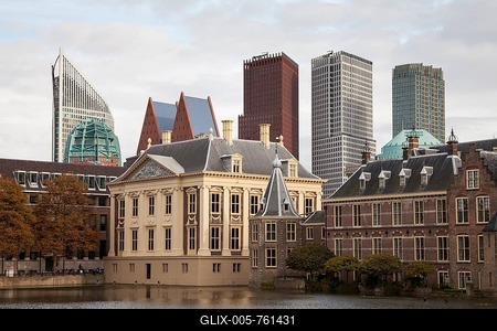 Mauritshuis Museum at the Binnenhof with skyscrapers, The Hague, Holland, The Netherlands-stock-foto