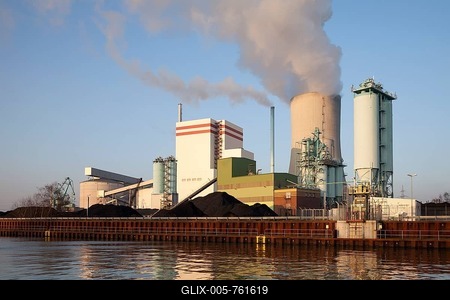 Trianel coal-fired power plant on the Datteln-Hamm Canal, Lünen, Ruhr Area, North Rhine-Westphalia, Germany-stock-foto