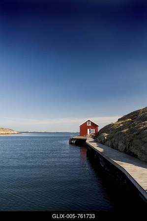 Wooden house near Smoegen, Bohuslaen province, Sweden, Scandinavia, Europe-stock-foto