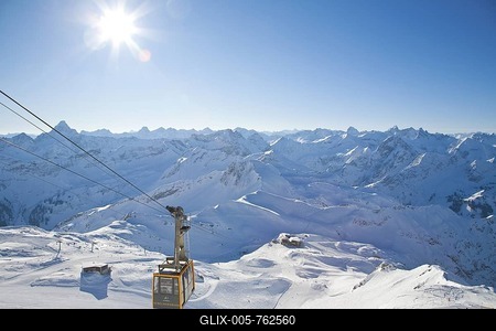 Cabin of Nebelhornbahn Cable Car, Mt Nebelhorn, Allgaeu Alps, panorama, winter, snow, snow-capped peaks, Oberstdorf, Allgaeu, Bavaria, Germany, Europe-stock-foto