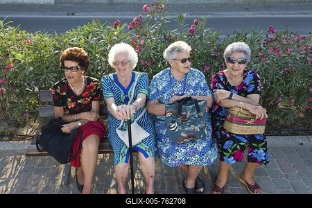 Senior women sitting on a bench, Elba, Tuscany, Italy, Europe-stock-foto