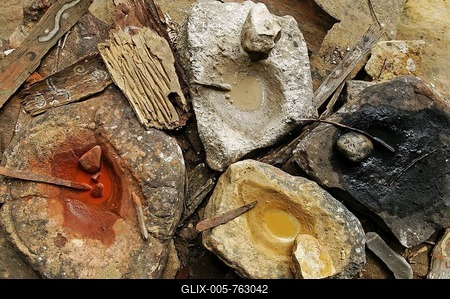Ground natural paints in mortars of Aborigines, New South Wales, Australia-stock-foto