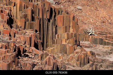Basalt columns at Twyfelfontein, Namibia-stock-foto