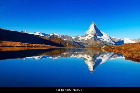 Matterhorn reflected in lake Stellisee, Valais Alps, Canton of Valais, Zermatt, Switzerland-stock-foto