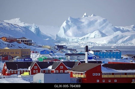 Houses in winter landscape, icebergs, Ilulissat, Disko Bay, Greenland, Denmark-stock-foto