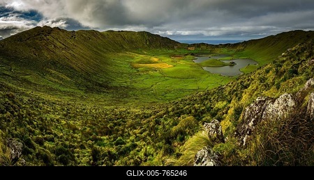 Crater, Caldeirão Volcano, Corvo Island, Azores, Portugal-stock-foto