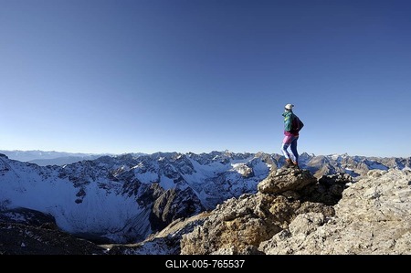 Alpinist in front of Alpine panorama, Gramais, Lechtal, Reutte, Tirol, Austria, Europe-stock-foto