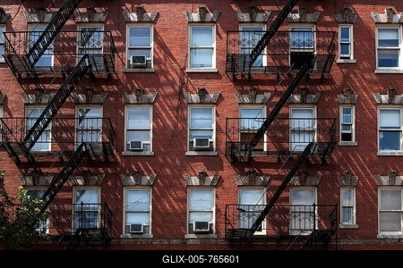 Building with fire escapes, Manhattan, New York, USA-stock-foto