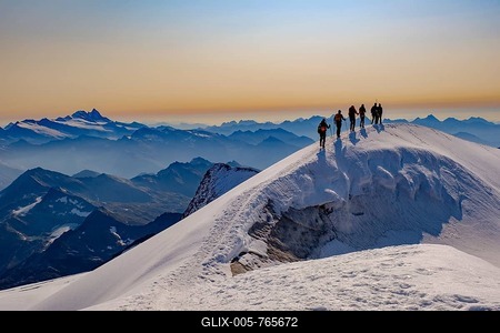 Mountaineer on the summit ridge of the Großvenediger, behind the Großglockner, Hohe Tauern National Park, Salzburger Land, Austria-stock-foto