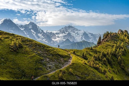 Hiker on hiking trail, snow-covered mountain peaks, Eiger, Mönch, Jungfraujoch and Jungfrau, Jungfraufirn glacier, Jungfrau region, Grindelwald, Bern, Switzerland-stock-foto