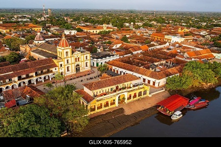 Aerial of La Inmaculada Concepcion church, Unesco world heritage site, Mompox, Colombia-stock-foto