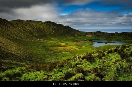Crater, Caldeirão Volcano, Corvo Island, Azores, Portugal-stock-foto
