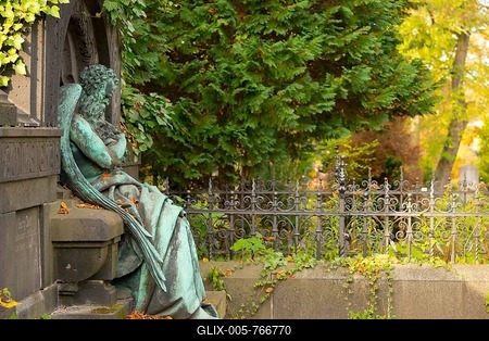 Historical angel figure, male, with full beard, tomb, cemeteries at Bergmannstrasse, Berlin-Kreuzberg, Berlin, Germany-stock-foto