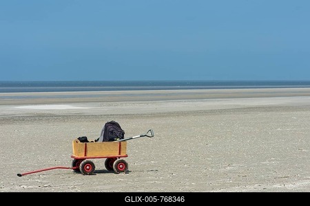 Cart in the Wadden Sea at low tide, North Sea Coast, Schleswig-Holstein, Germany-stock-foto