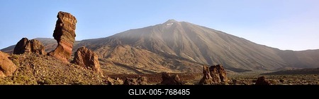 Roque Chinchado, Los Roques de Garcia, Mount Teide, Las Cańadas, Teide National Park, Tenerife, Canary Islands, Spain-stock-foto